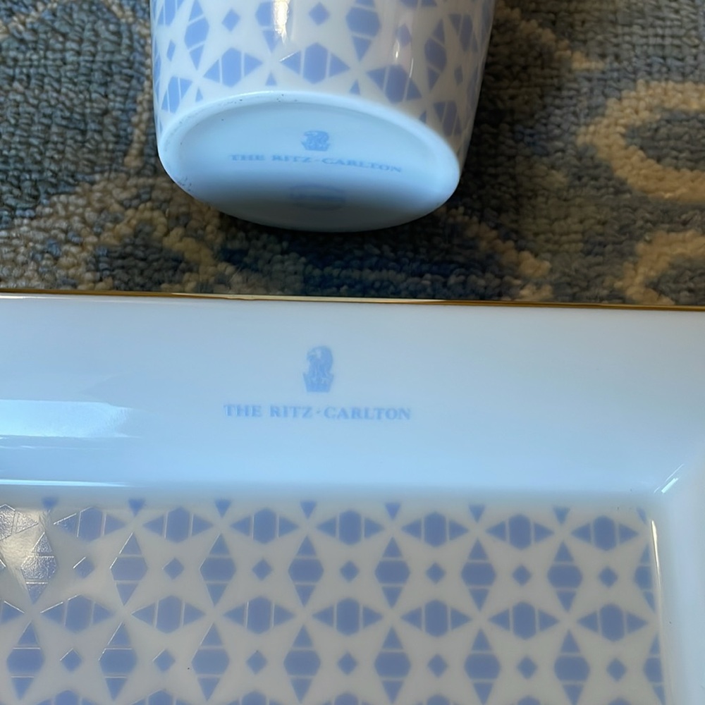 Ritz Carlton Porcelain Set - Picture 2 of 3